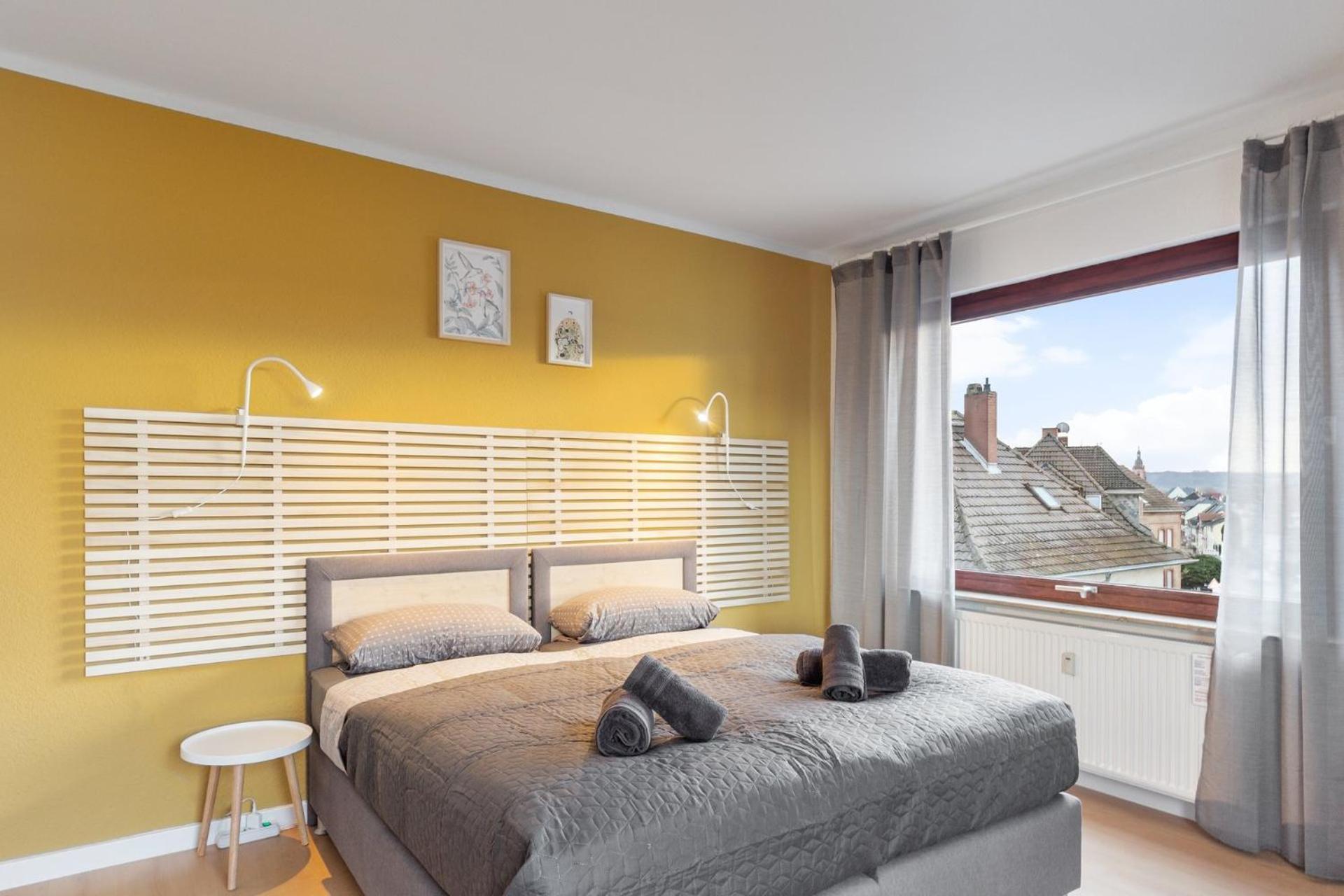 Amalfi A03 - 3 Zi.+ Bequeme Boxspringbetten + Smart Tv *
